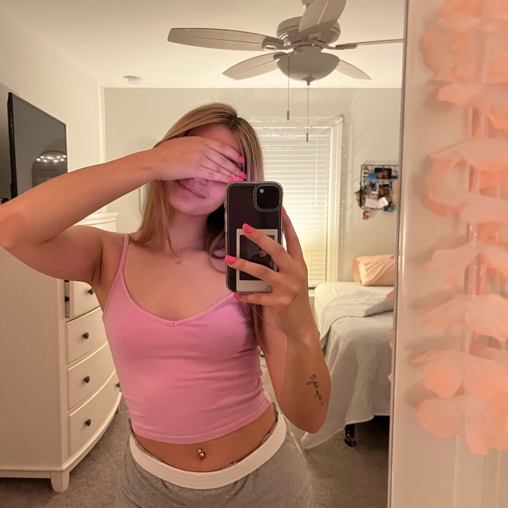 Pink tank